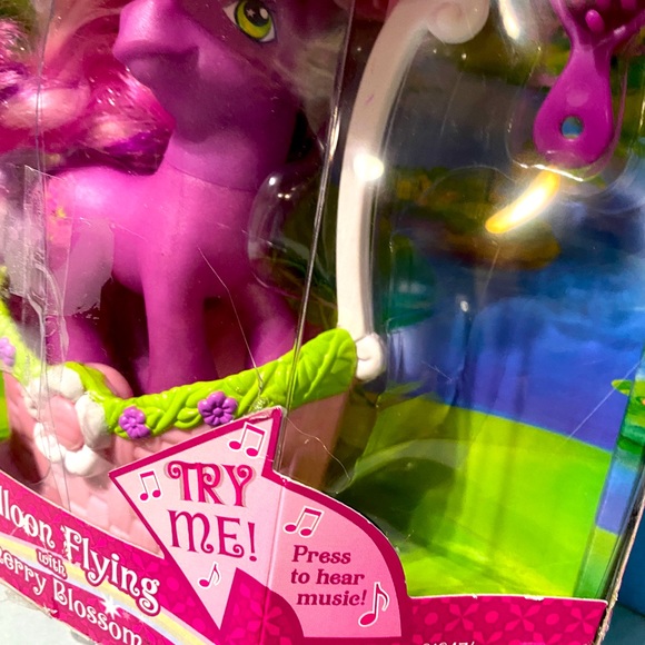 MY LITTLE PONY G3 NWT VTG 2005 CRYSTAL PRINCESS BALLOON FLYING MUSICAL, 2/PONIES - Picture 9 of 16